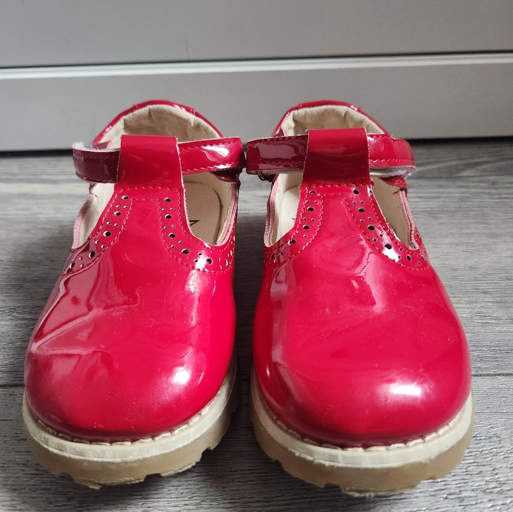 Chic Red Kids Dress Shoes - Picture 3 of 11
